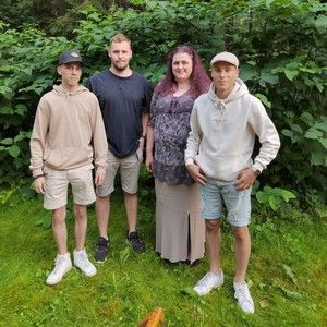 Meet your Posher, Anne